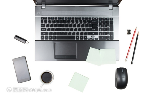 办公桌上的科技交响曲 笔记本、平板、智能电话与办公用品的融合